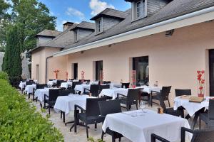 Hotel Restaurant Les Coquelicots, The Originals Relais - Booking and Contact Information