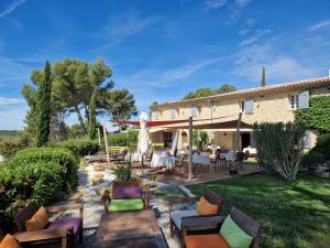 Hotel Restaurant Mas De Fauchon - Teritoria - Location and Accessibility Information