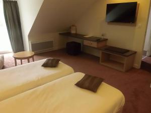 Hotel Restaurant The Left Bank - Policies and Additional Information