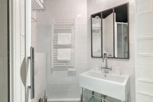 Hotel So'Co by Happyculture - Room Types and Features