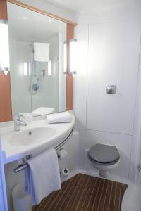 Ibis Albert Pays De Somme - Location and Accessibility