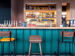 Ibis Styles Lens Centre Station - Guest Comfort and Accessibility