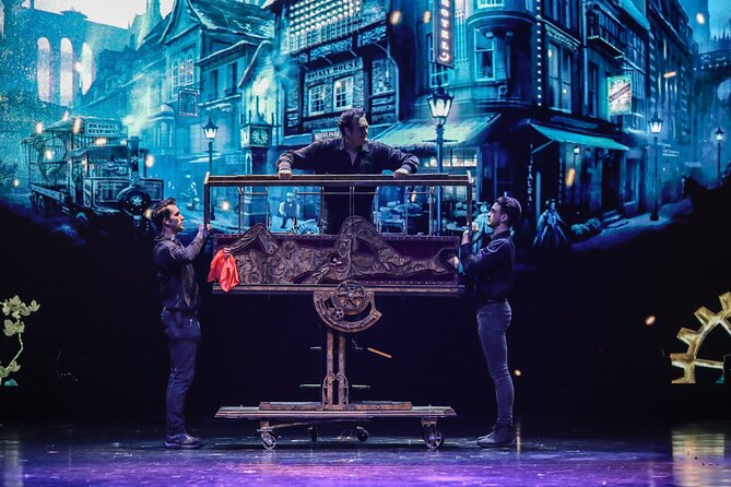 Illusionist Rick Thomas - Mansion of Dreams - Family-Friendly Entertainment