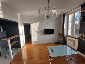 Kilometer 99 - Amenities and Services