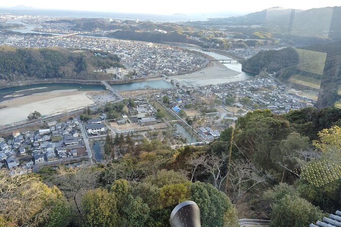 Kintai Kyo Bridge and Iwakuni Castle With Local Guide - Price and Booking Information
