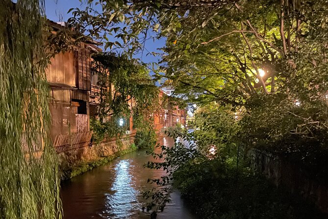 Kyoto Gion Walking Tour Discovering the Secret World of Geisha - Geisha House Etiquette