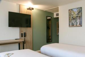 Kyriad Airport Marseille - Booking and Policies