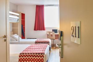 Kyriad Rouen Sud - Val De Reuil - Room Types and Features