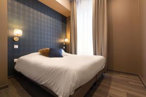 Legend Majestic - Free Private Parking - Air Conditioning - Train Station - City Center - Guest Ratings and Reviews