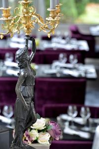 Lhermitage Logistics - Contact Information and Support