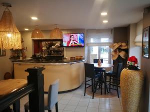 Logis Hôtel Bellevue - Policies and House Rules