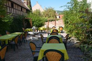 Logis Hôtel Du Centre - Ideal Stop for Cycling Tourism With a Closed Bike Garage - Guest Experiences and Reviews