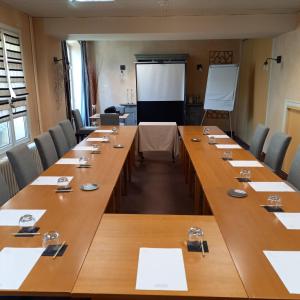 Logis Hôtel Le Central - Dining Options