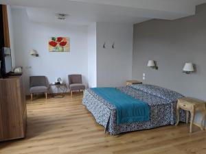 Logis Hôtel Regina - Policies and Booking Information