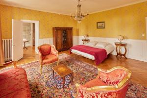 Logis Hotel & Restaurant Chateau De La Marjolaine - Guest Reviews and Ratings