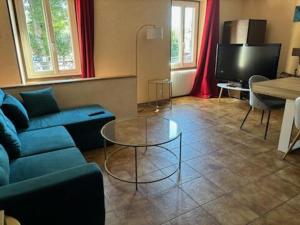 Logis Hotel Restaurant De La Poste - Dining Options