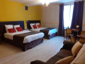 Logis Hotel Restaurant De L'ecu - The Sum Up