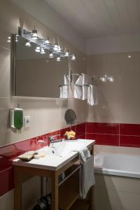 Logis Hotel & Restaurant La Paix - Dining Experience