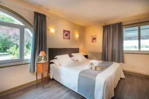 Logis Hotel Restaurant The Proud Rooster - Guest Reviews and Feedback