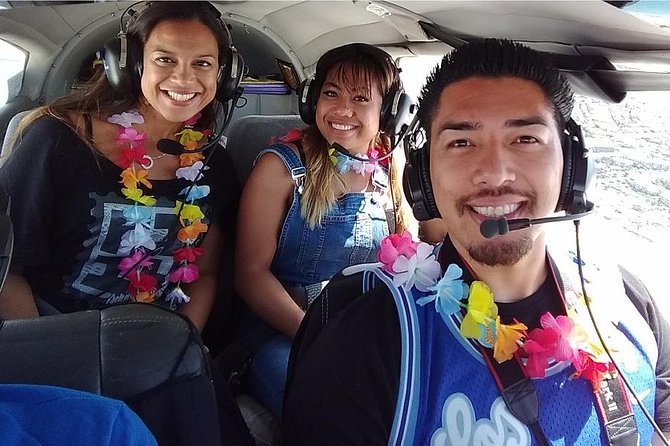 Maui *PRIVATE* Air Tour: Aquamarine & Emerald Dream: (2-5 People) - Inclusions