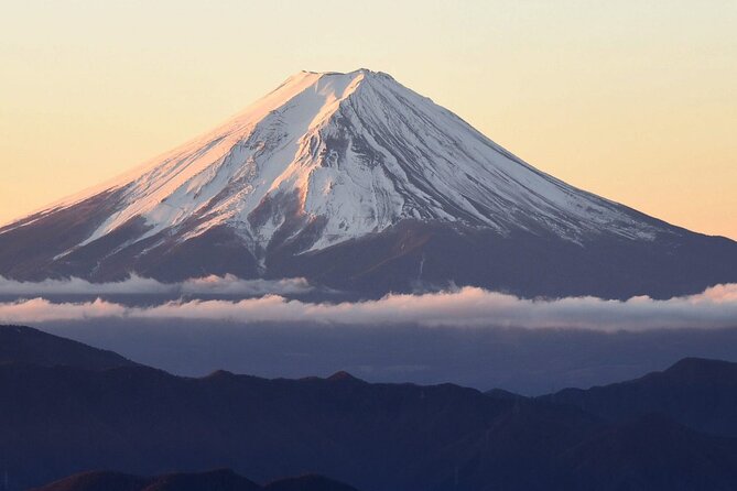 Mt. Fuji Luxury Getaway and Hakone Adventure by Private Car - Exploring Mount Fuji