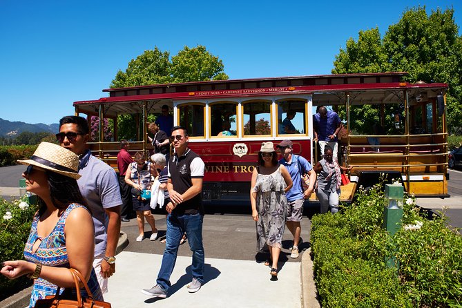 Napa Valley Wine Trolley Classic Tour - Guest Experiences