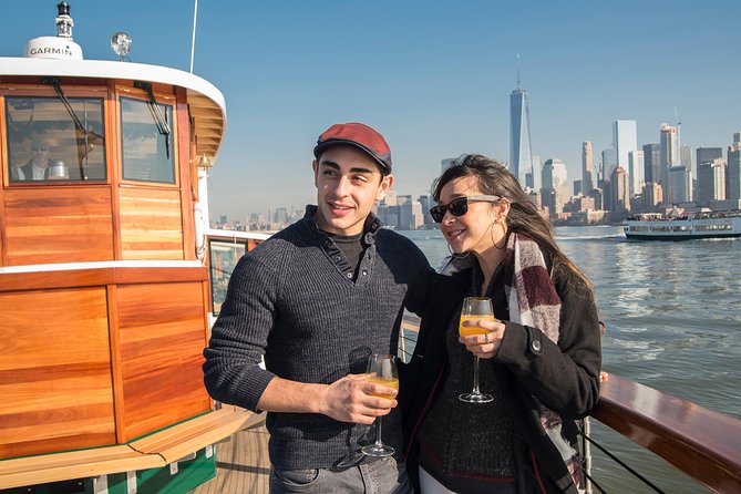 New York City Holiday Brunch Cruise on Classic Boat - A Delicious 3-Course Brunch Experience