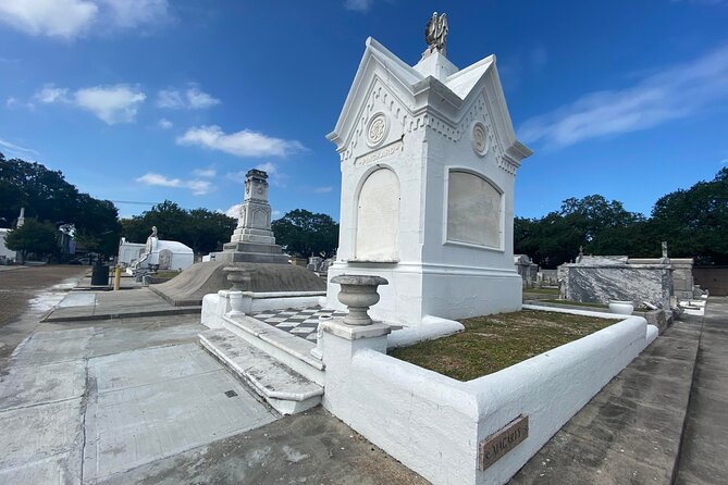 Night Cemetery Insiders Tour- New Orleans - Unique Burial Customs and Traditions