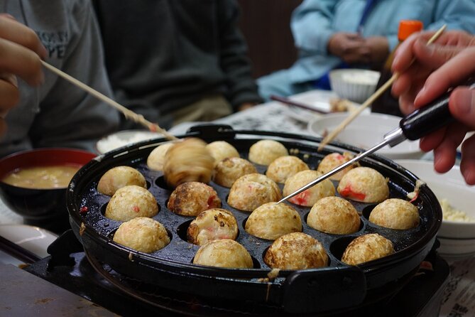 Osaka Delights: Traditional Japanese Food Tour - Osakas Vibrant Food Scene