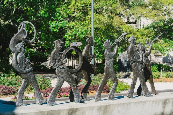 Private Art and Street Art Tour of New Orleans With Lunch - Private Transportation Convenience