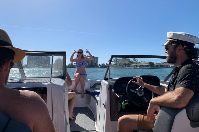 Private Boat: Island Cruise and Dolphins - Meet Your Experienced Captain