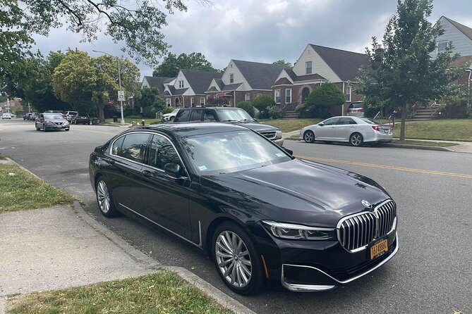 Private Luxury Transfers – JFK, LGA & Newark | 24/7 Chauffeur - Complimentary Amenities