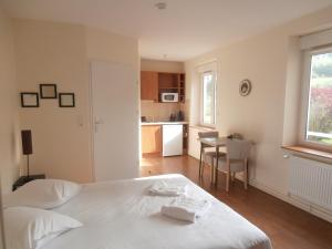 Residence La Providence ZENAO Lisieux - Location and Nearby Attractions