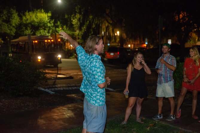 Savannah Ghost Tour for Adults ALL Alcoholic Drinks Included - Knowledgeable and Engaging Guides