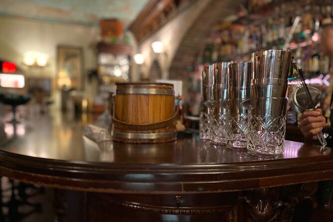 Savannah Walktails & Bar Bites Guided Happy Hour Tour - Accessibility and Dietary Restrictions