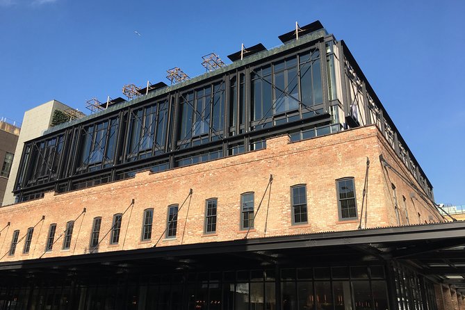 Semi-Private Meatpacking District, Chelsea Market, and High Line Walking Tour - Meatpacking District Exploration