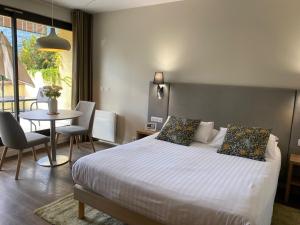 Servotel Castagniers - Nearby Attractions and Activities