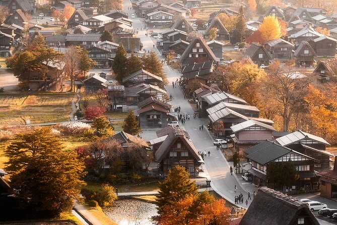 Shirakawago and Takayama Bus Tour From Nagoya - Discovering Takayama