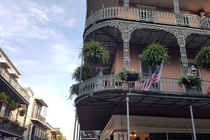 Small Group Locals Guide to the French Quarter Tour - Insider Stories and History