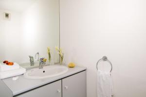 Stays & Affairs Nantes Dukes of Brittany - Services Offered and Policies