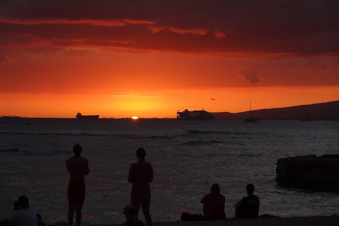 Sunset Glow Signature Hoverboard Tour: Waikiki to Diamond Head - Participant Requirements and Recommendations