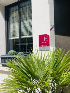 The Bristol Hotel - Policies and House Rules