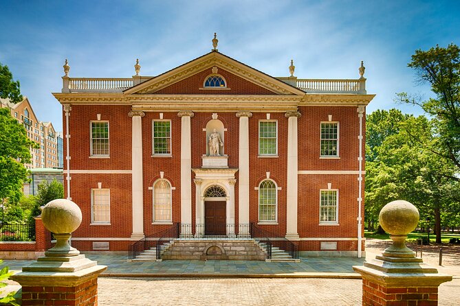 The Ghosts of Philadelphia Tour - Exploring Historic Landmarks