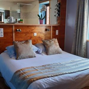 The Lakes Ranch - Dining Experience at the On-Site Restaurant