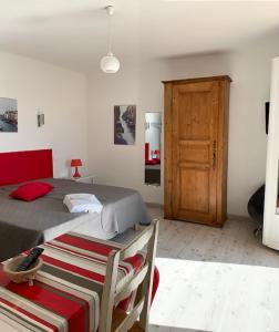 The Orange Tree Farm 3 Stars - The Sum Up