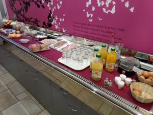 The Originals City, Hotel Alizéa, Le Mans North - Guest Experiences and Reviews