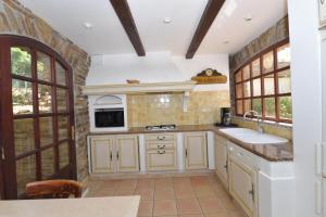 The Pink Laurels - The Sum Up