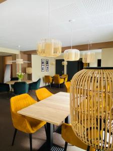 The Regina Hotel Restaurant - Activities and Accessibility