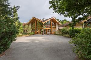 The Sleeping Wood - Hotel Restaurant & Spa Logis Hotel - Dining at Bois Gourmand