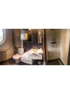 The Unexpected - Comfort and Style: Room Highlights